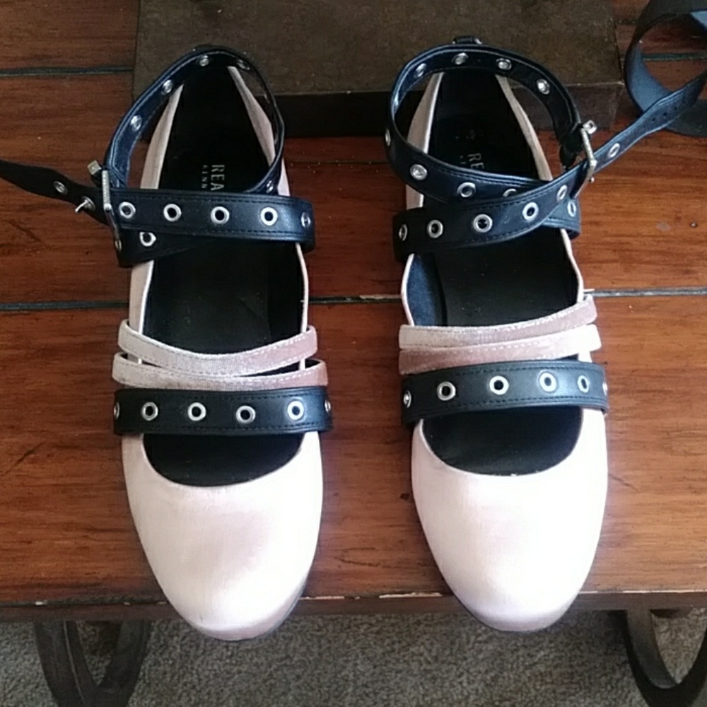 Reaction Kenneth Cole Shoes.